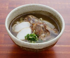 岛歌和当地美食 户原间