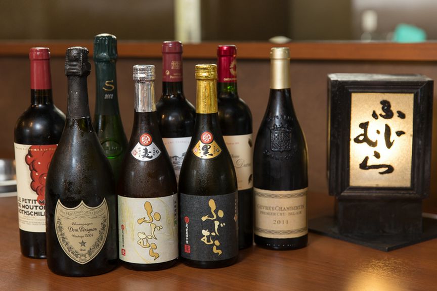 料理と相性抜群のドリンクを、低価格なグラスでも注文できます